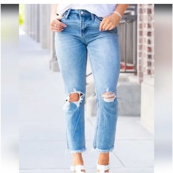 VERVET Denim - VERVET Straight Leg Ripped Cropped Blue Jeans